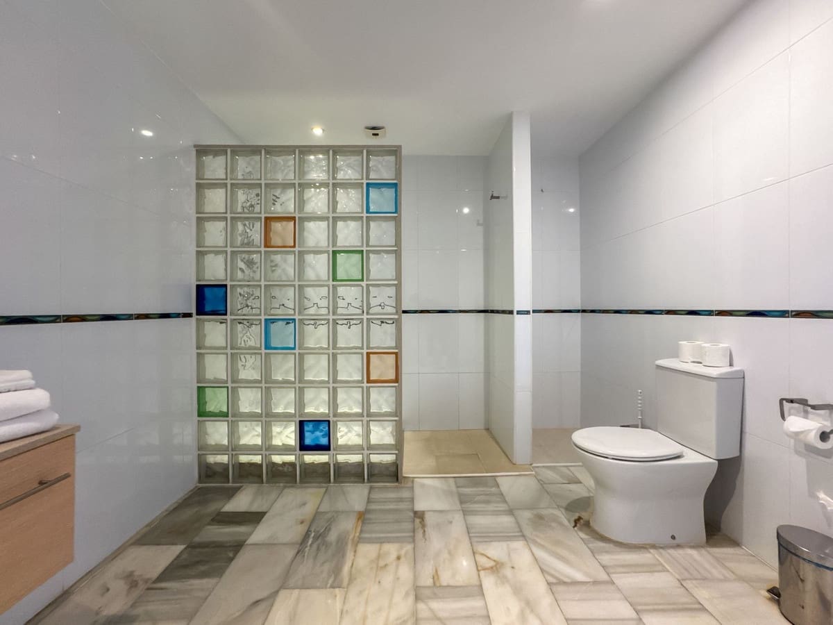 1 soverom Leilighet til salgs i Estepona med svømmebasseng - € 201 500 (Ref: 9329677)