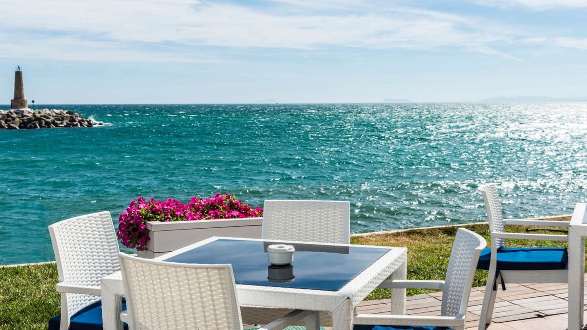 4 makuuhuone Kattohuoneisto myytävänä paikassa Estepona mukana uima-altaan - 474 500 € (Ref: 9339079)