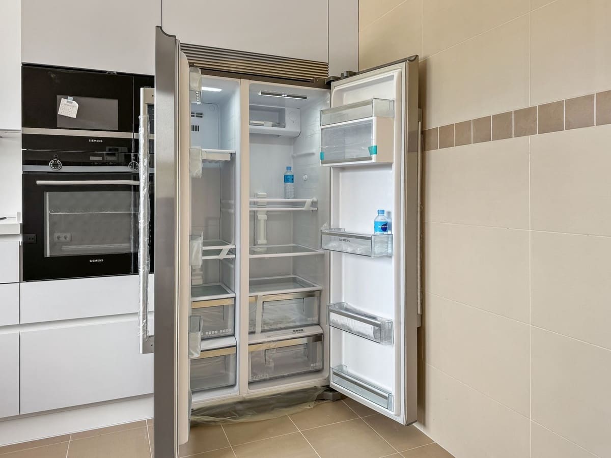 3 soverom Villa til salgs i Estepona med svømmebasseng garasje - € 850 000 (Ref: 9339091)