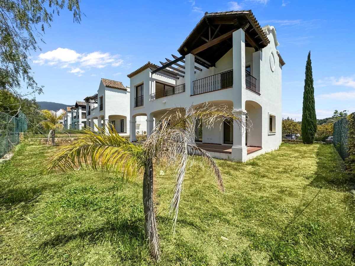 3 soverom Villa til salgs i Estepona med svømmebasseng garasje - € 850 000 (Ref: 9339091)