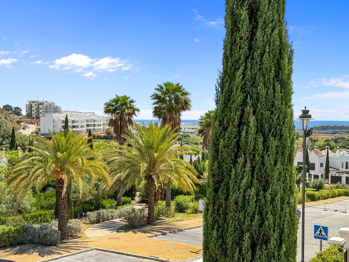 3 soverom Villa til salgs i Estepona med svømmebasseng garasje - € 850 000 (Ref: 9339091)