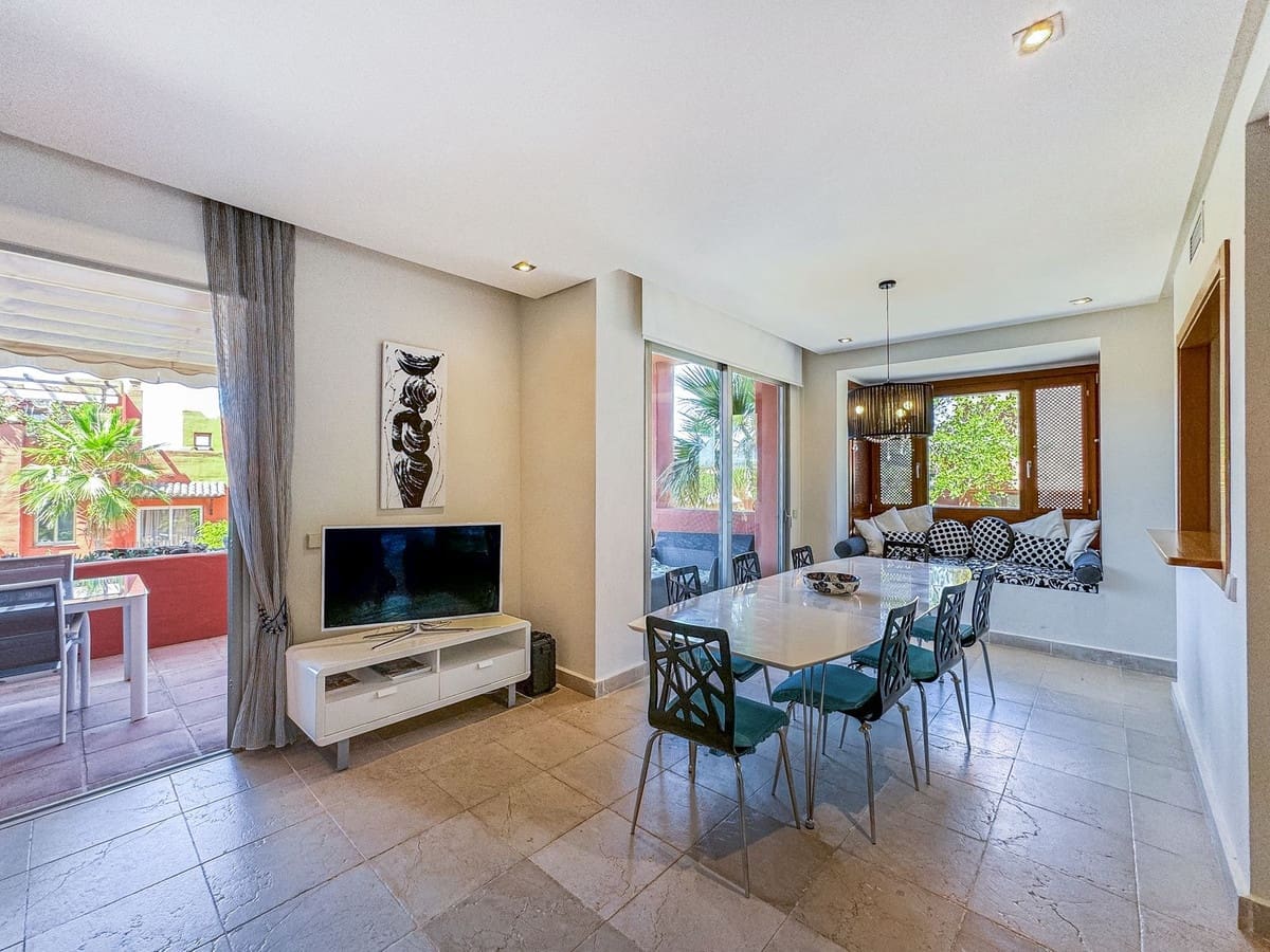 4 sovrum Hus till salu i Manilva med pool garage - 479 000 € (Ref: 9339093)