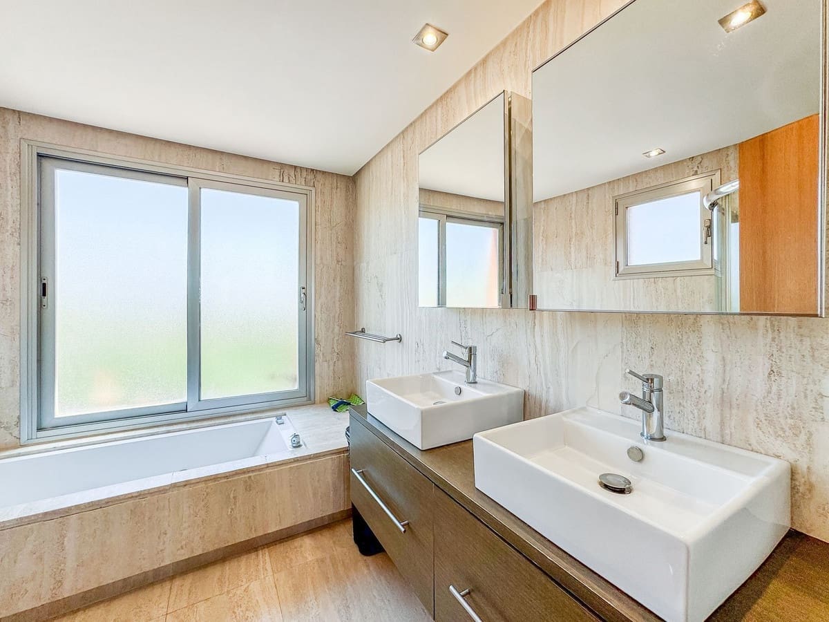 4 sovrum Hus till salu i Manilva med pool garage - 479 000 € (Ref: 9339093)