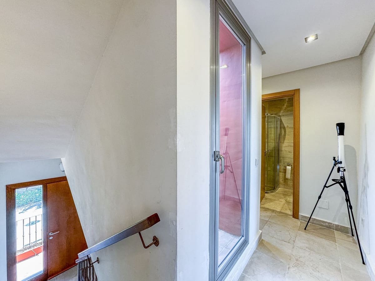 4 sovrum Hus till salu i Manilva med pool garage - 479 000 € (Ref: 9339093)