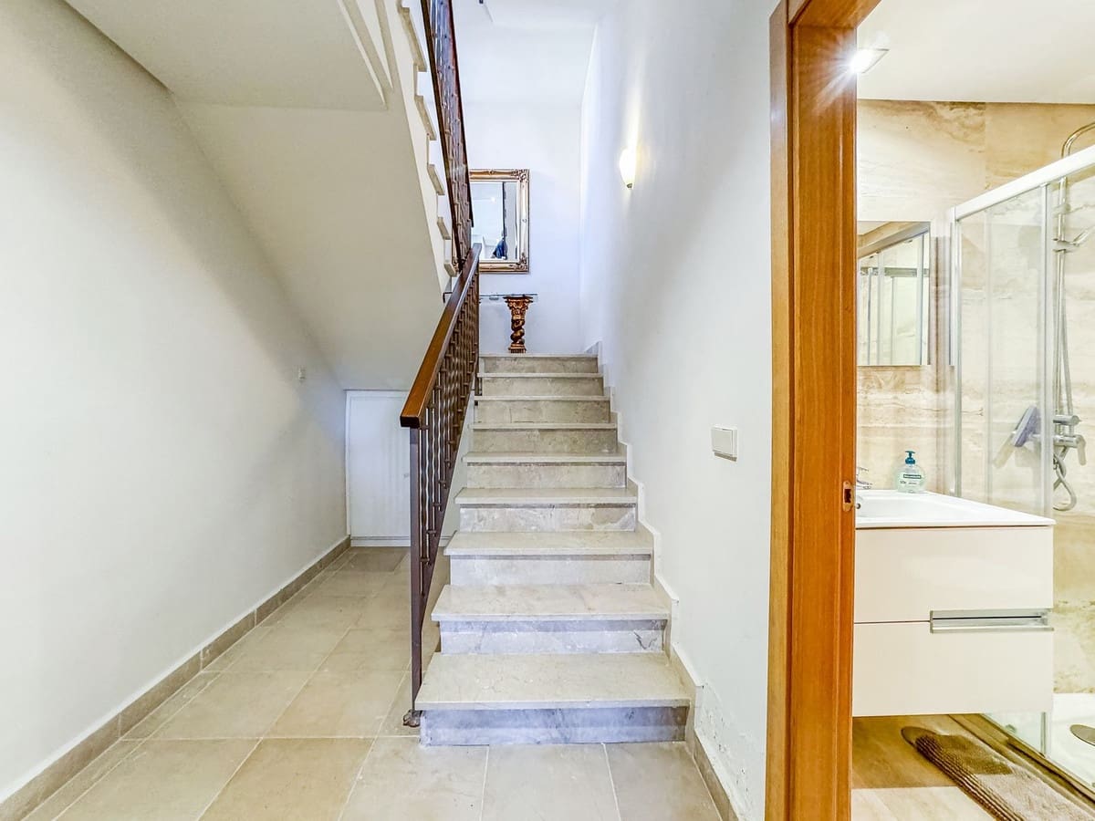 4 sovrum Hus till salu i Manilva med pool garage - 479 000 € (Ref: 9339093)