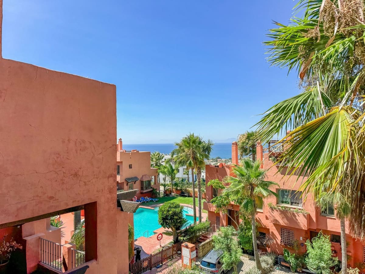 4 sovrum Hus till salu i Manilva med pool garage - 479 000 € (Ref: 9339093)