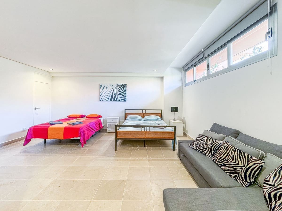 4 sovrum Hus till salu i Manilva med pool garage - 479 000 € (Ref: 9339093)