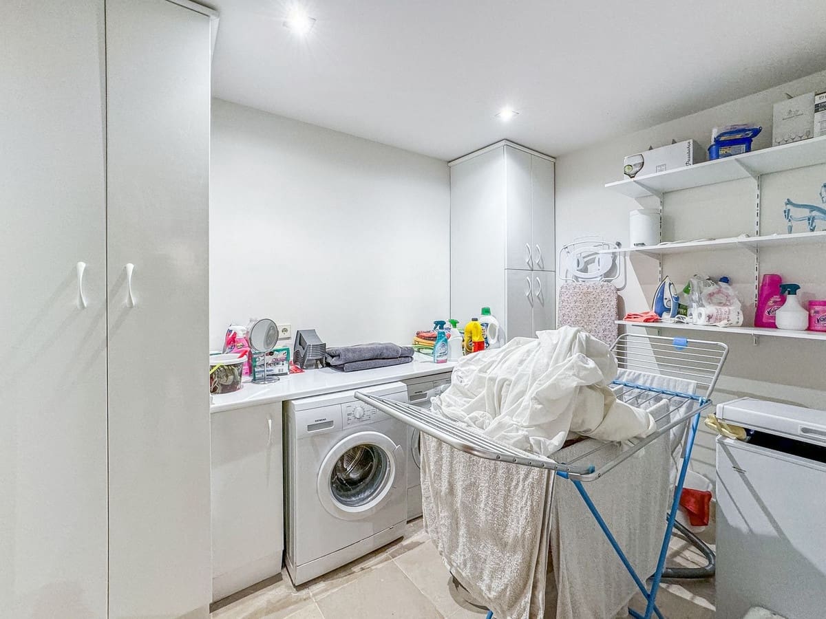 4 sovrum Hus till salu i Manilva med pool garage - 479 000 € (Ref: 9339093)