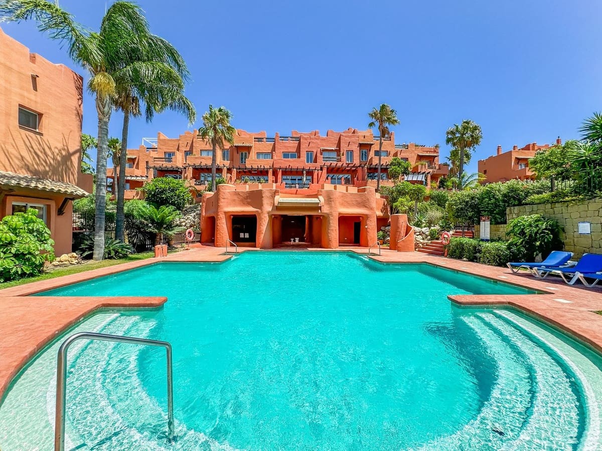 4 sovrum Hus till salu i Manilva med pool garage - 479 000 € (Ref: 9339093)