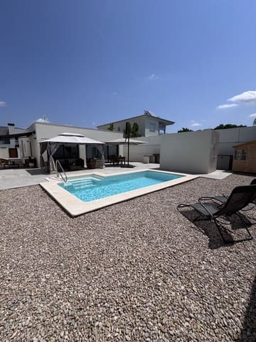 3 makuuhuone Huvila myytävänä paikassa Bétera mukana uima-altaan 
autotalli - 585 000 € (Ref: 9337268)