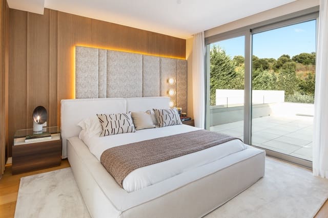 5 soverom Villa til salgs i El Paraíso, Benahavís med svømmebasseng garasje - € 2 340 000 (Ref: 10100529)