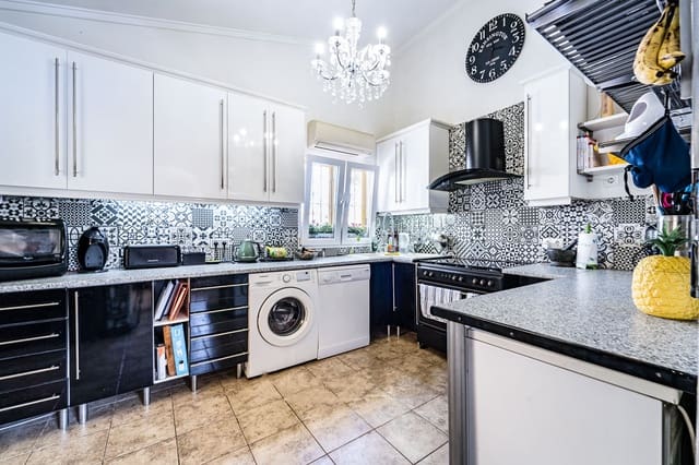 4 bedroom Villa for sale in Orihuela Costa, Orihuela with pool garage - € 359,950 (Ref: 9332884)