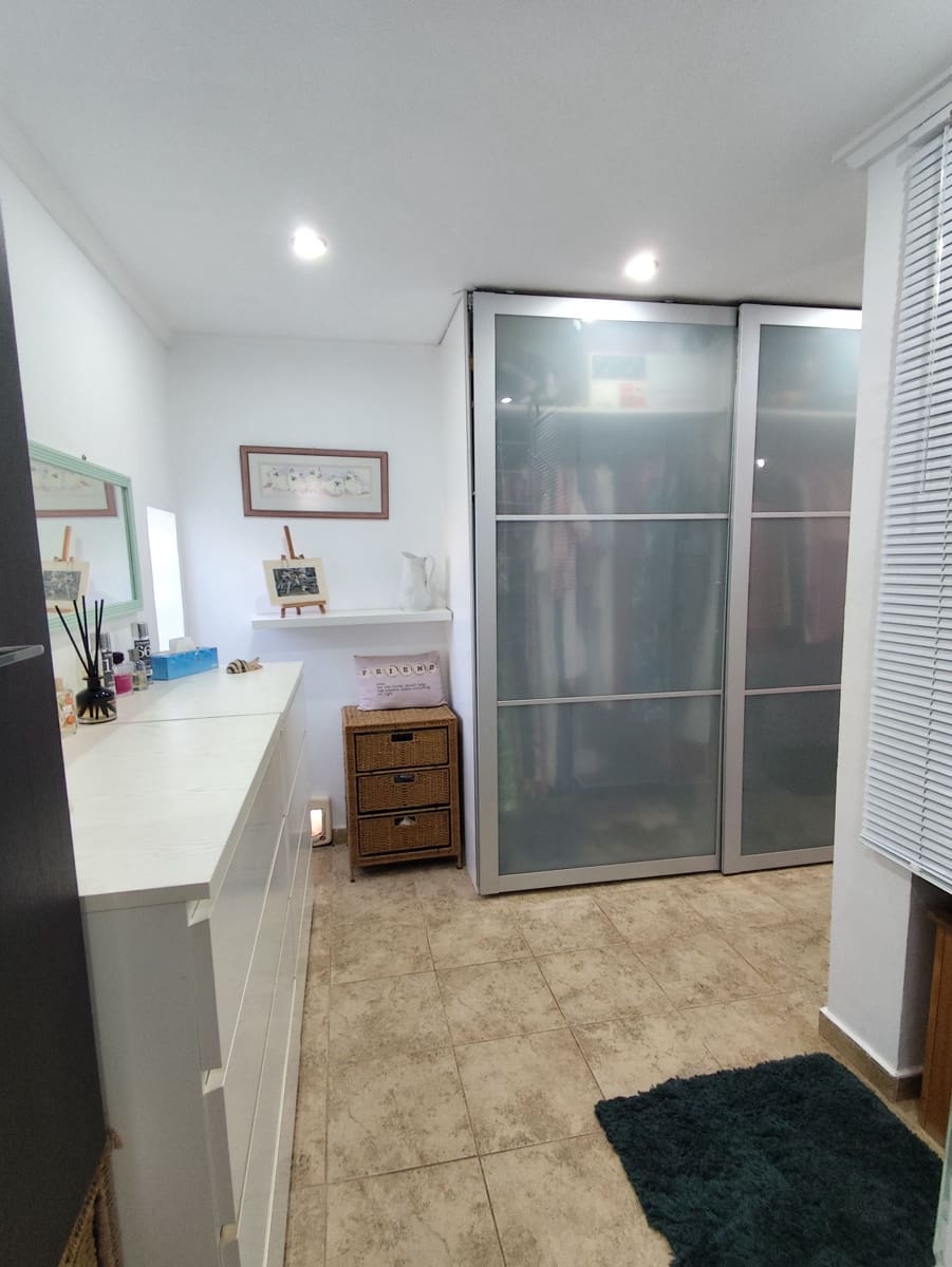 4 bedroom Villa for sale in Orihuela Costa with pool garage - € 359,950 (Ref: 9332884)