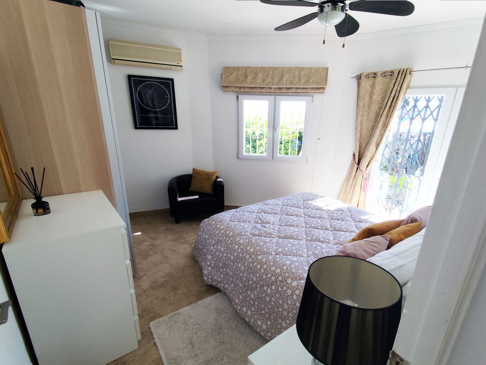 4 bedroom Villa for sale in Orihuela Costa with pool garage - € 359,950 (Ref: 9332884)