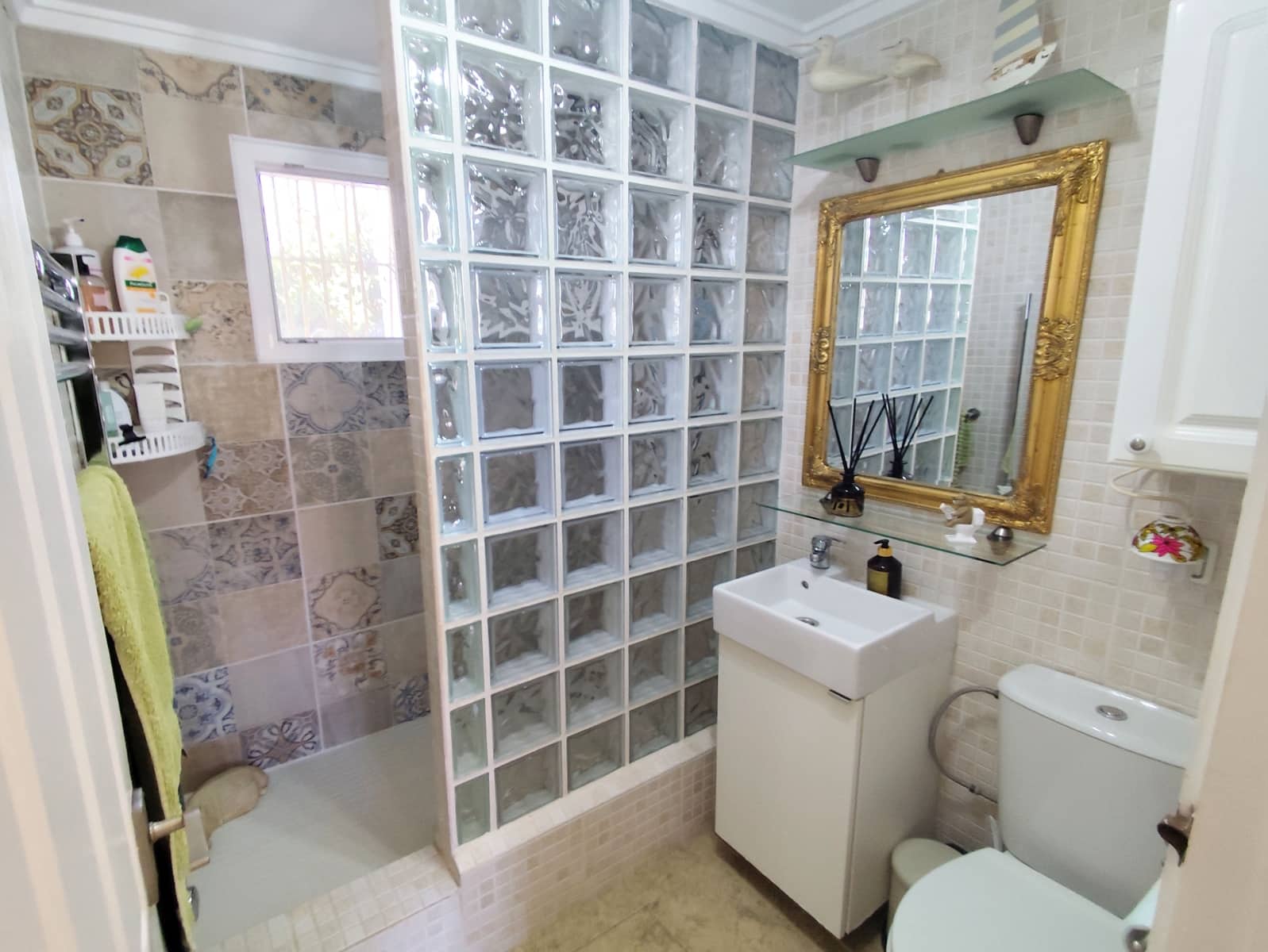 4 bedroom Villa for sale in Orihuela Costa with pool garage - € 359,950 (Ref: 9332884)