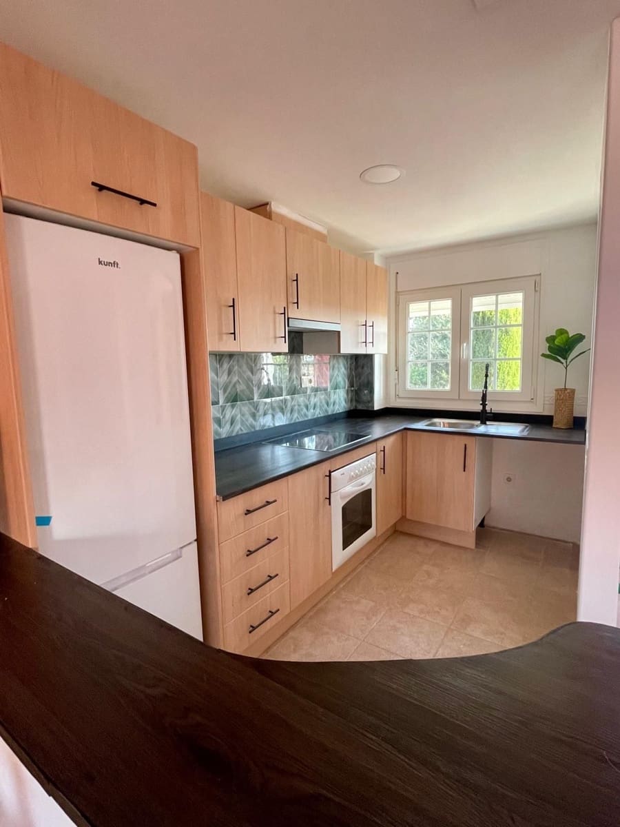 2 slaapkamer Villa te koop in Banos y Mendigo met zwembad - € 178.800 (Ref: 9751578)