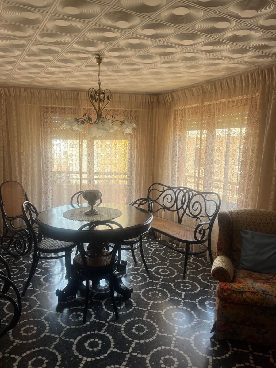 4 soverom Leilighet til salgs i Sax - € 120 000 (Ref: 9343319)