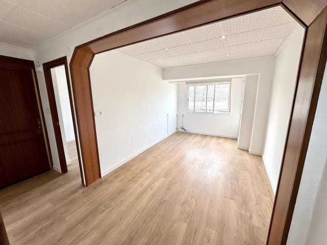 2 bedroom Apartment for sale in Norte, Castelló de la Plana - € 120,000 (Ref: 9363302)