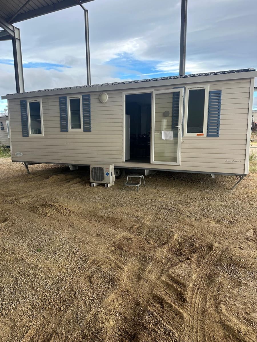 3 bedroom Mobile Home for sale in Begur - € 15,900 (Ref: 9345349)