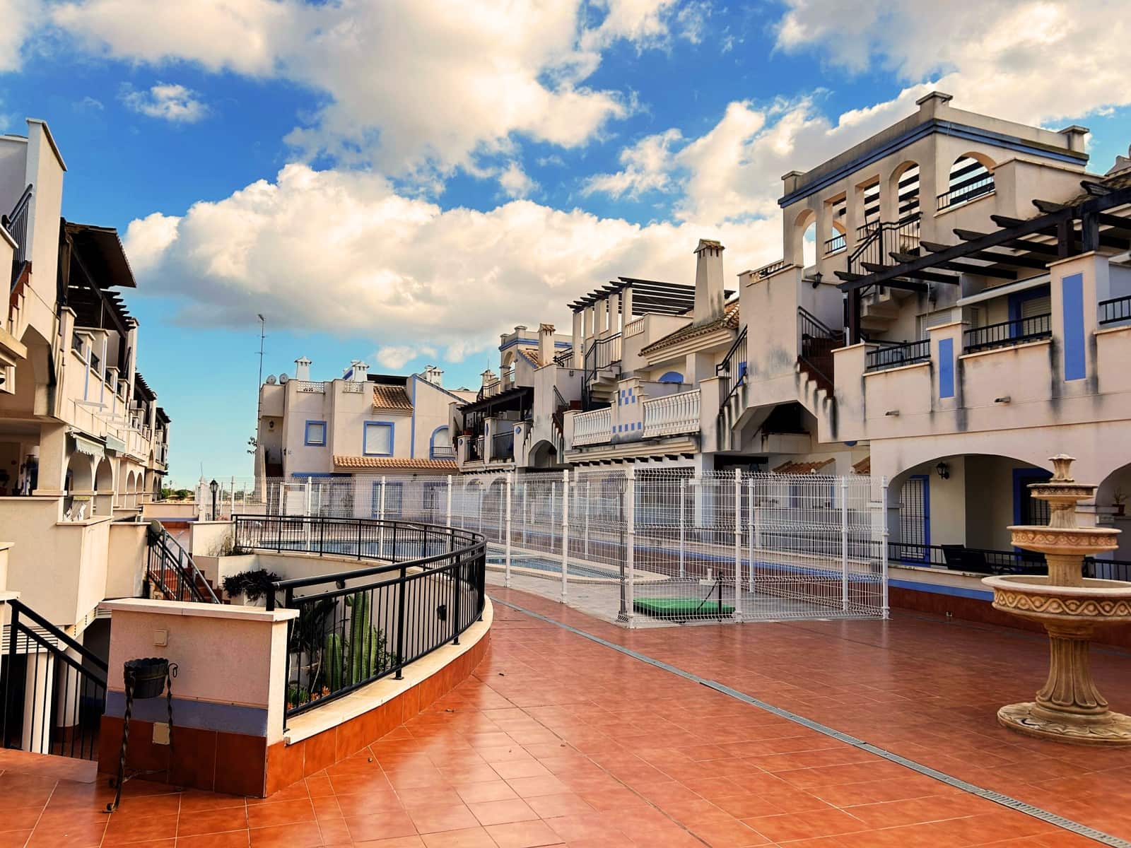 2 soverom Leilighet til salgs i La Puebla med svømmebasseng garasje - € 101 600 (Ref: 9441097)