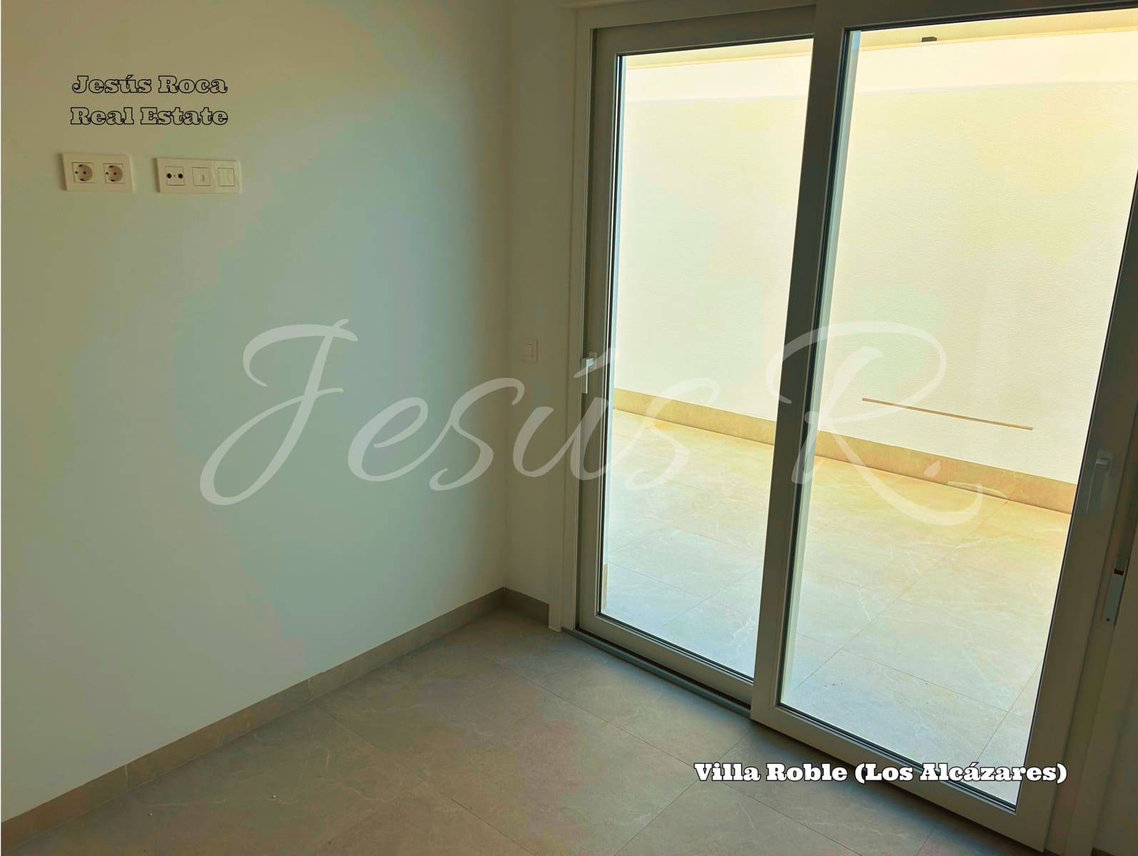 3 slaapkamer Villa te koop in Los Alcazares met zwembad garage - € 407.000 (Ref: 9481646)