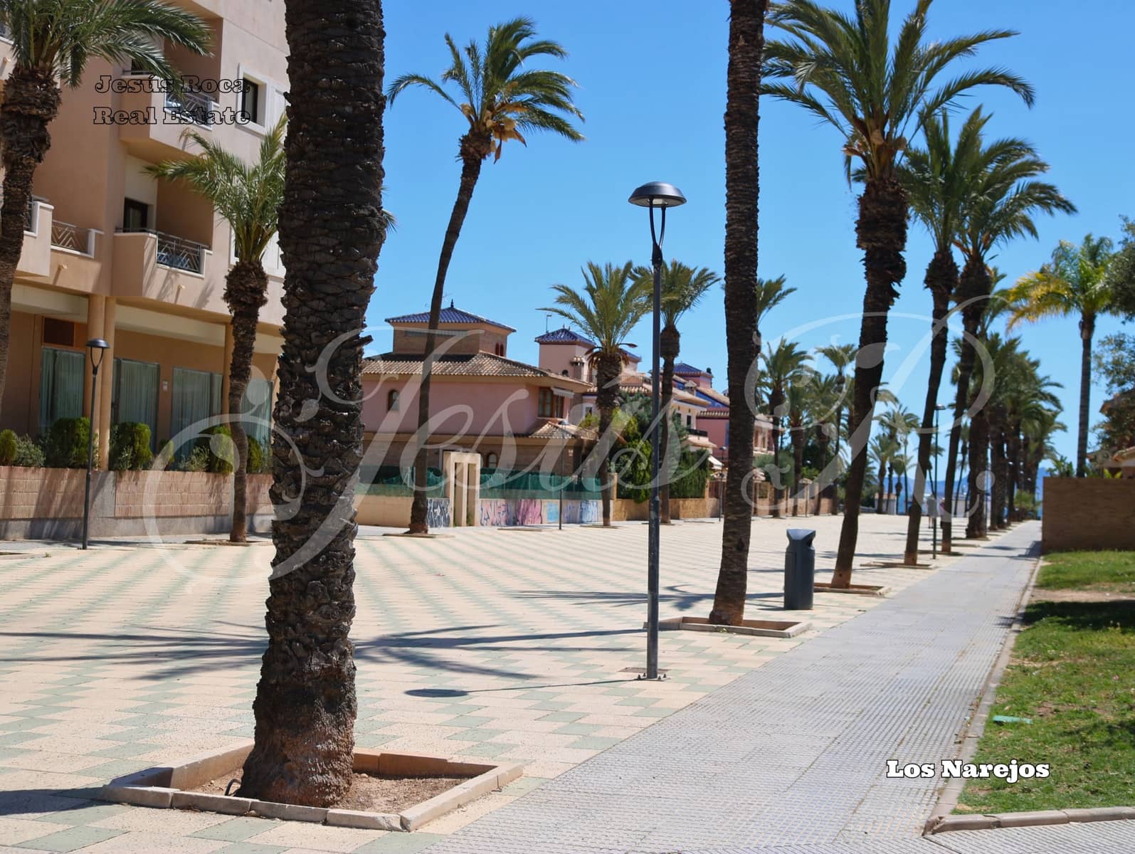 2 bedroom Villa for sale in Los Alcazares with pool garage - € 419,900 (Ref: 9620699)