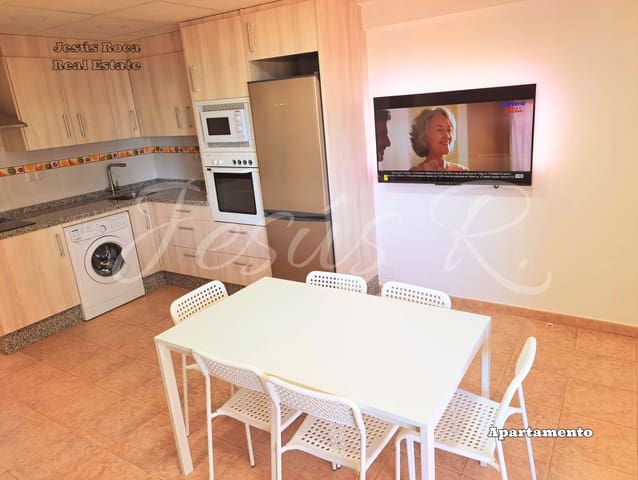 2 makuuhuone Ranta-asunto myytävänä paikassa La Manga del Mar Menor mukana uima-altaan - 180 000 € (Ref: 9685671)