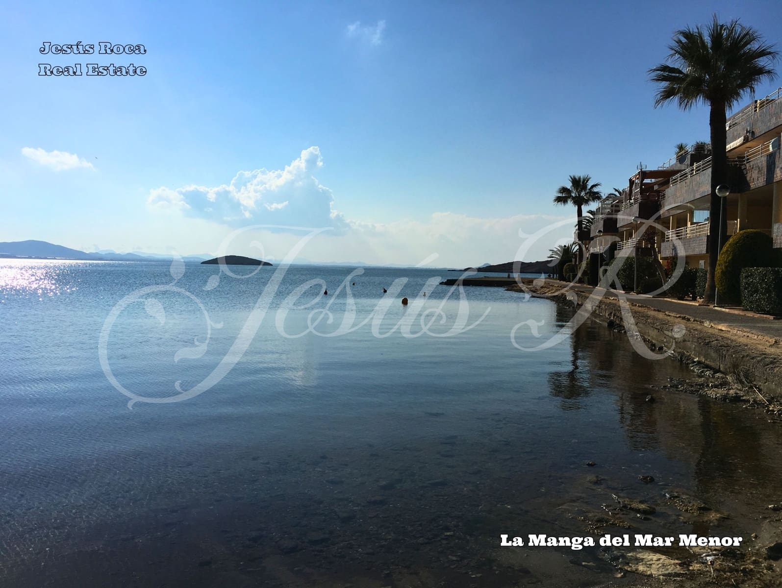 2 bedroom Beach Apartment for sale in San Javier with pool - € 180,000 (Ref: 9685671)