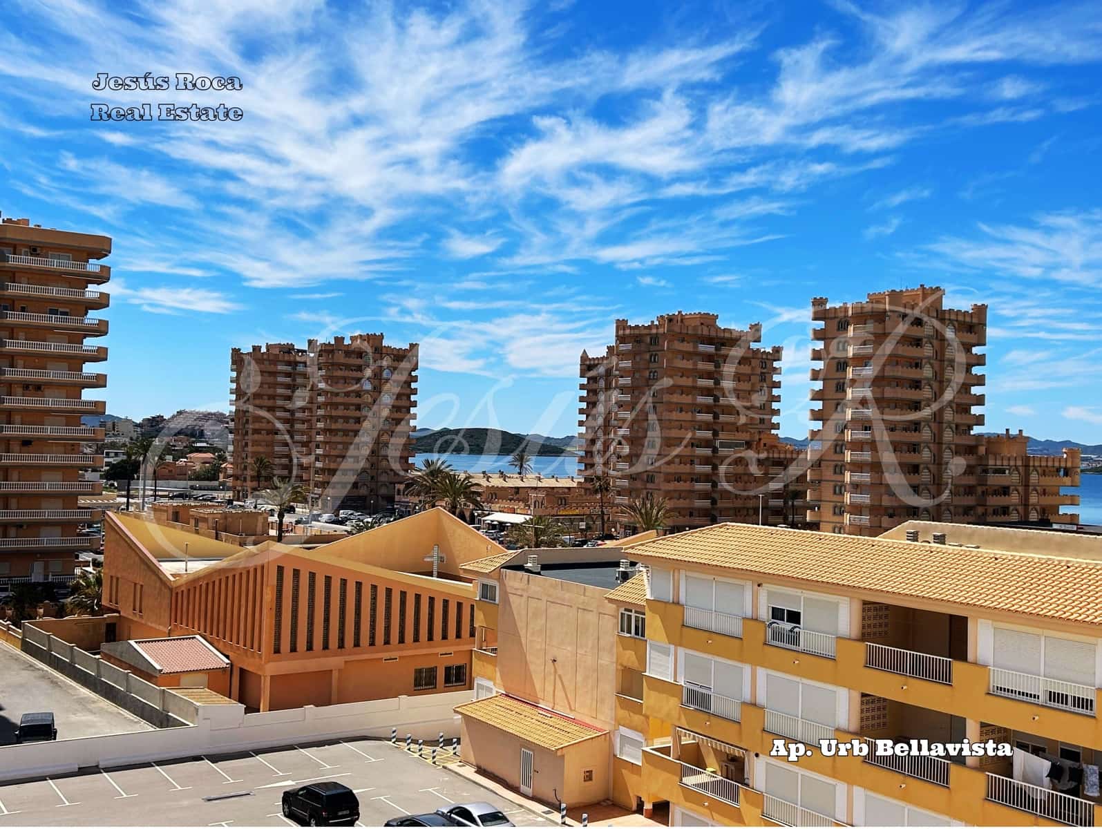 2 quarto Apartamento de Praia para venda em La Manga del Mar Menor com piscina - 215 000 € (Ref: 9743994)