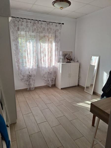 3 makuuhuone Maalaistalo myytävänä paikassa Llocnou d'en Fenollet mukana uima-altaan 
autotalli - 237 000 € (Ref: 9502740)