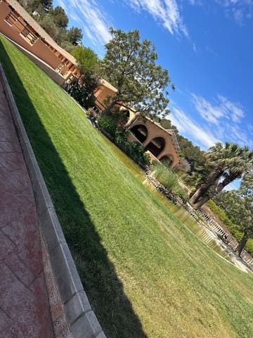 6 sovrum Finca/Hus på landet till salu i Montserrat med pool garage - 2 200 000 € (Ref: 9502791)