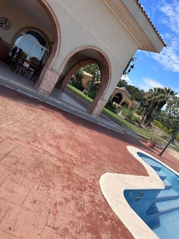 6 sovrum Finca/Hus på landet till salu i Montserrat med pool garage - 2 200 000 € (Ref: 9502791)