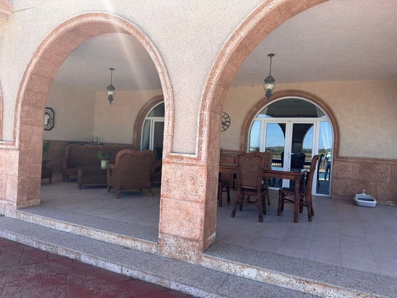 6 sovrum Finca/Hus på landet till salu i Montserrat med pool garage - 2 200 000 € (Ref: 9502791)