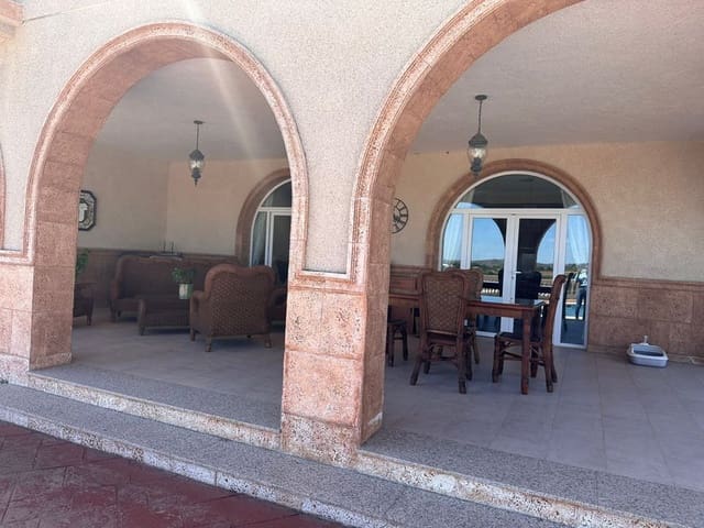 6 sovrum Finca/Hus på landet till salu i Montserrat med pool garage - 2 200 000 € (Ref: 9502791)