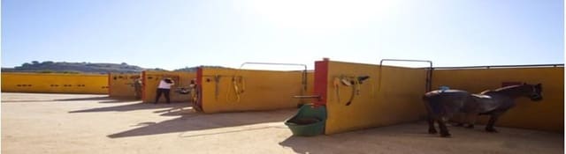 3 quarto Empresa para venda em Llosa de Ranes com garagem - 1 200 000 € (Ref: 9505925)