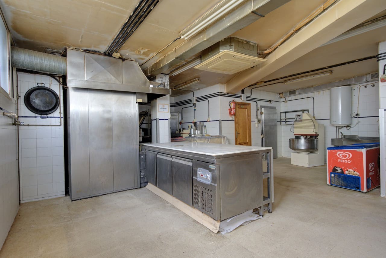 4 soveværelse Villa til salg i Huetor Vega - € 299.000 (Ref: 10048676)