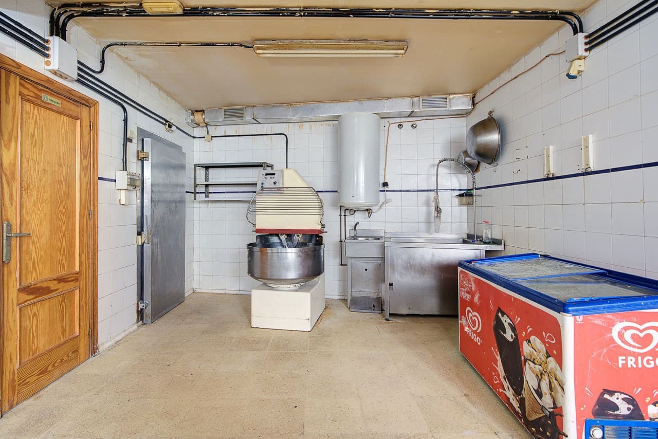 4 soveværelse Villa til salg i Huetor Vega - € 299.000 (Ref: 10048676)
