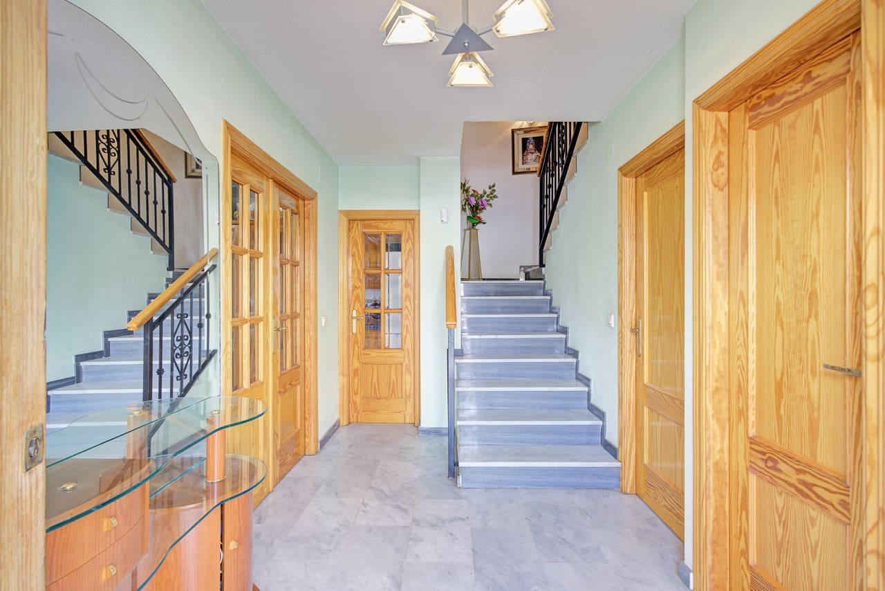 4 soveværelse Villa til salg i Huetor Vega - € 299.000 (Ref: 10048676)