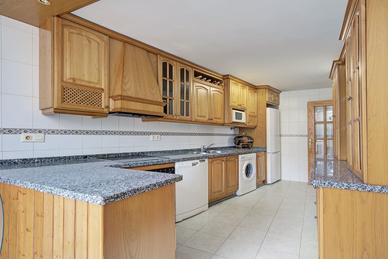 4 soveværelse Villa til salg i Huetor Vega - € 299.000 (Ref: 10048676)