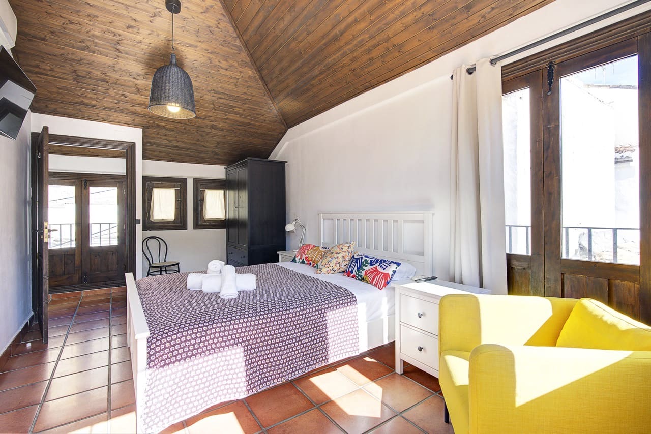 10 soveværelse Virksomhed til salg i Granada by - € 1.600.000 (Ref: 9393479)