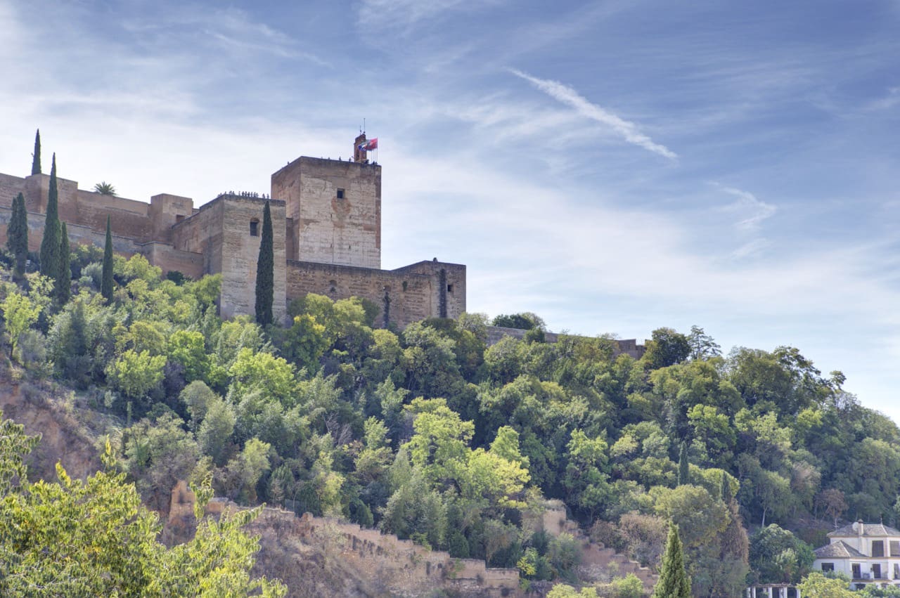 10 soveværelse Virksomhed til salg i Granada by - € 1.600.000 (Ref: 9393479)