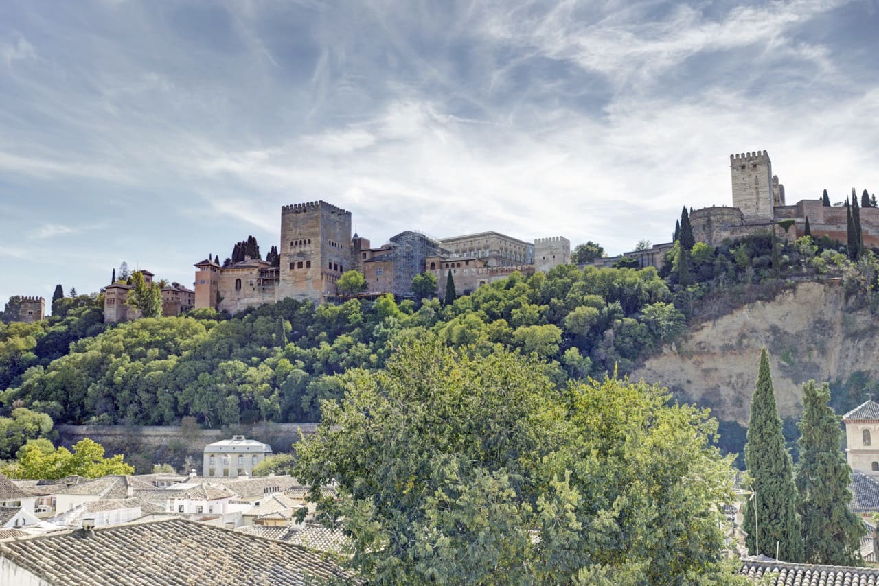 10 soveværelse Virksomhed til salg i Granada by - € 1.600.000 (Ref: 9393479)