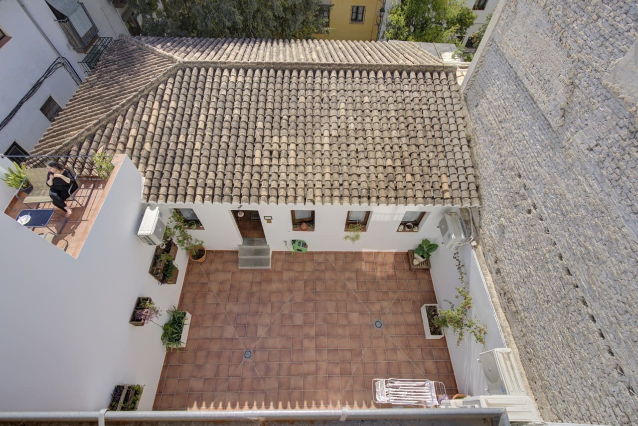 10 soveværelse Virksomhed til salg i Granada by - € 1.600.000 (Ref: 9393479)