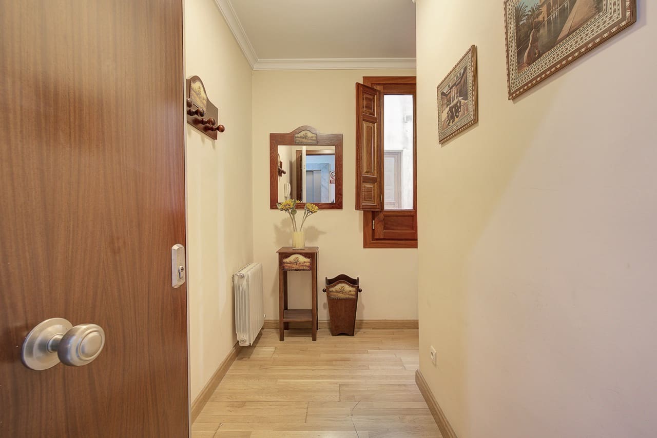 1 bedroom Flat for rent in Granada city - € 800 (Ref: 9395678)