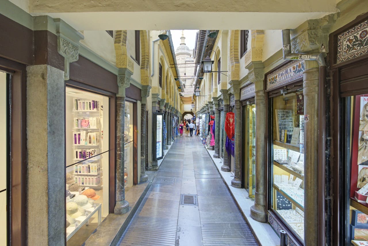 1 bedroom Flat for rent in Granada city - € 800 (Ref: 9395678)