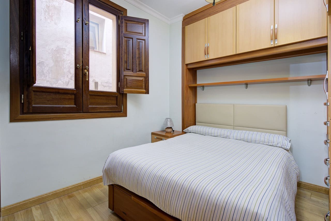 1 bedroom Flat for rent in Granada city - € 800 (Ref: 9395678)