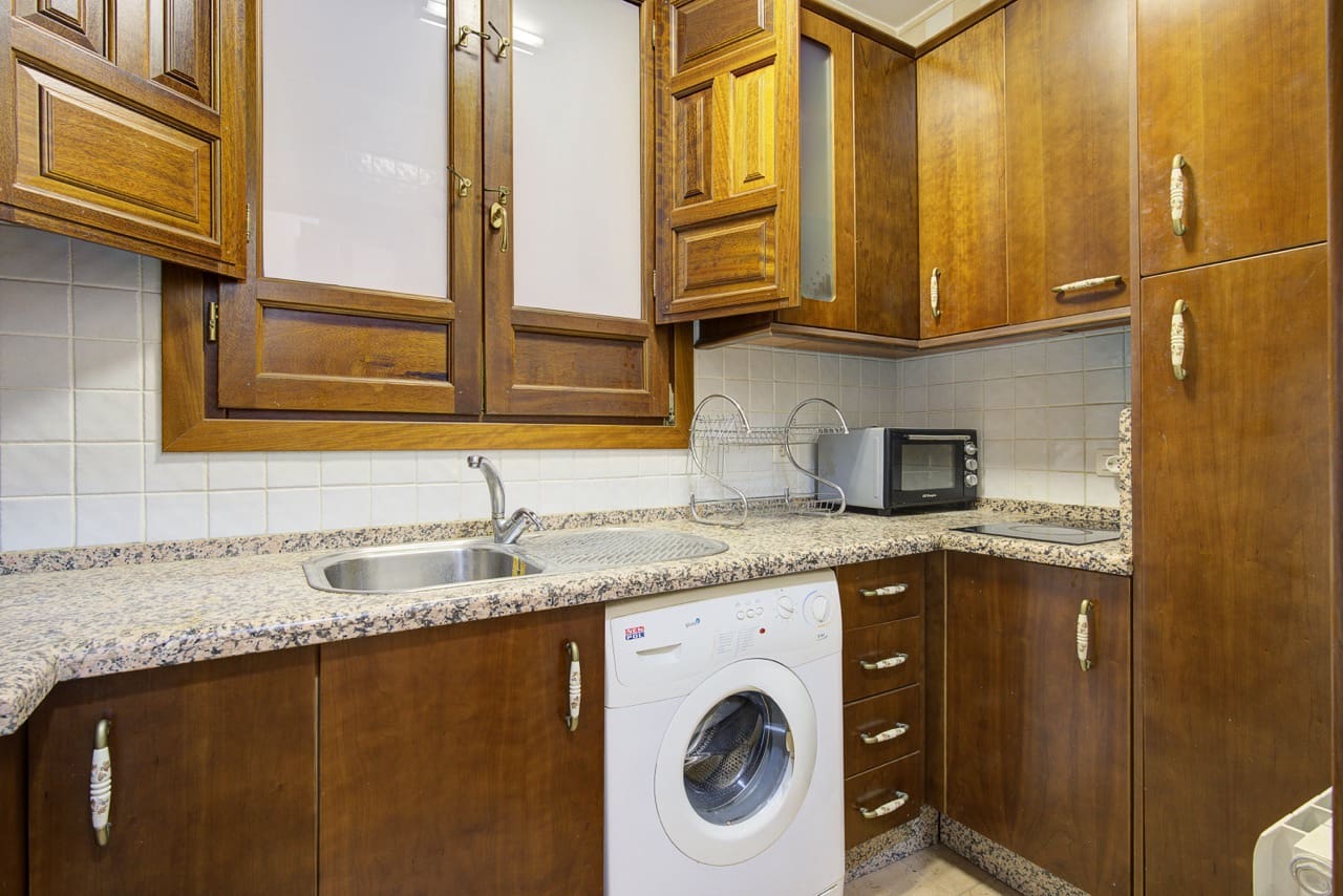 1 bedroom Flat for rent in Granada city - € 800 (Ref: 9395678)