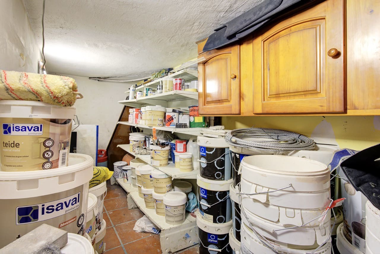 Komercyjne na sprzedaż w Miasto Grenada - 75 000 € (Ref: 9398136)