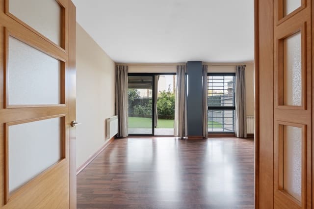 2 soveværelse Lejlighed til salg i Cerrillo de Maracena - Periodistas, Granada by med swimmingpool garage - € 290.000 (Ref: 9401995)