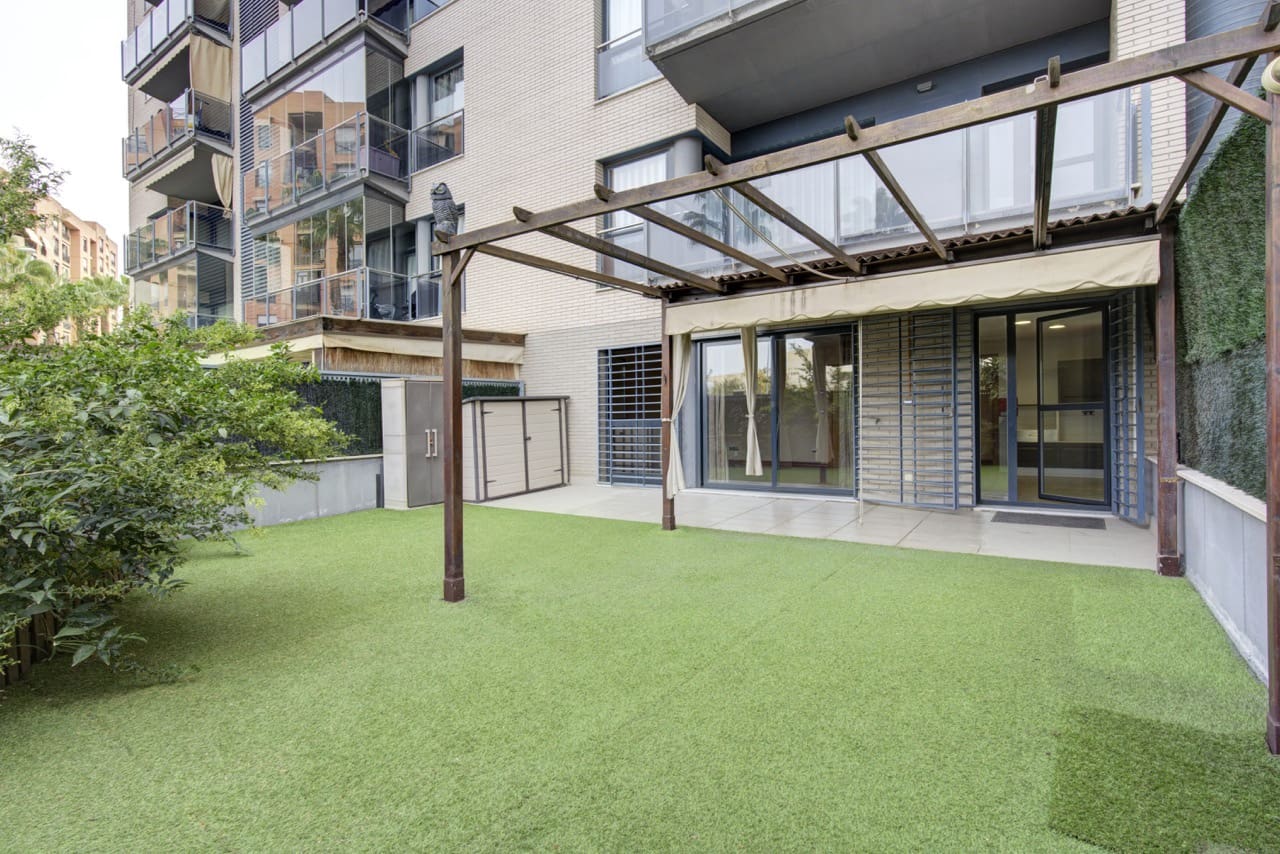 2 soverom Leilighet til salgs i Granada by med svømmebasseng garasje - € 290 000 (Ref: 9401995)